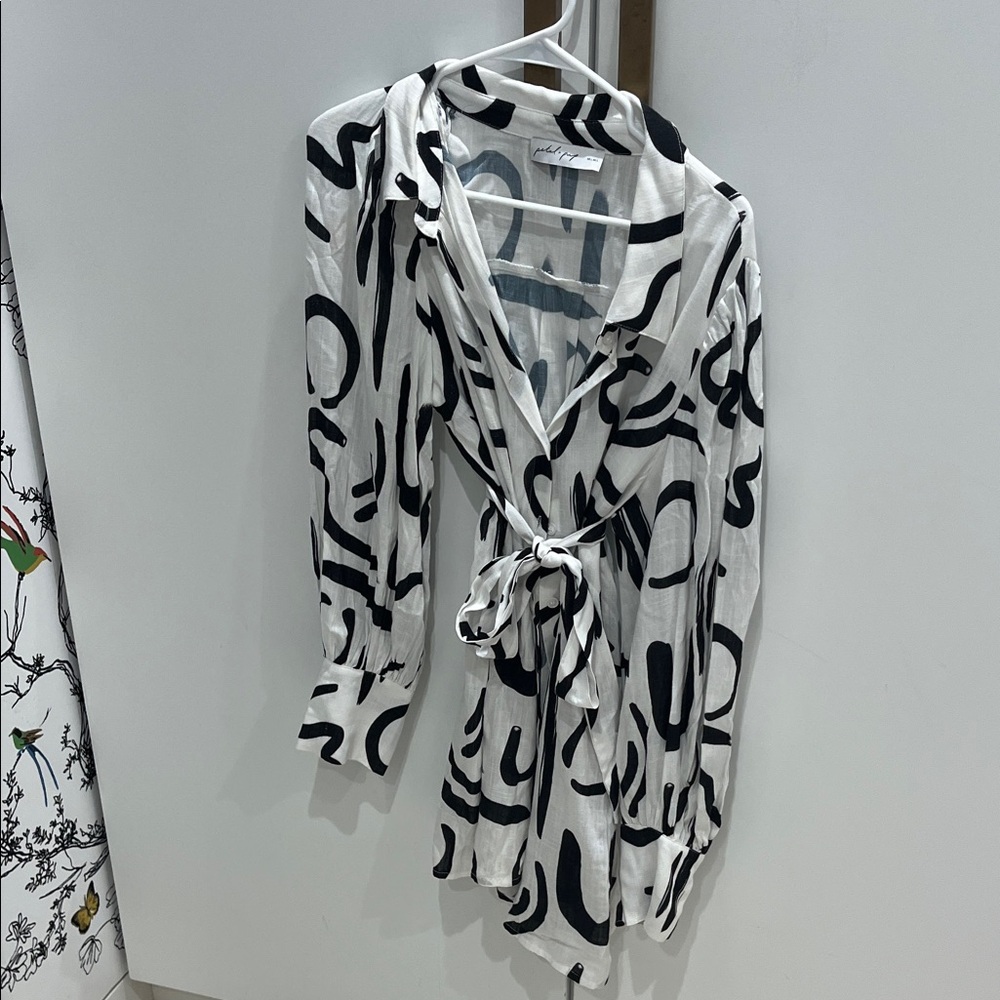 Petal & Pup Black and White Button Down Shirt